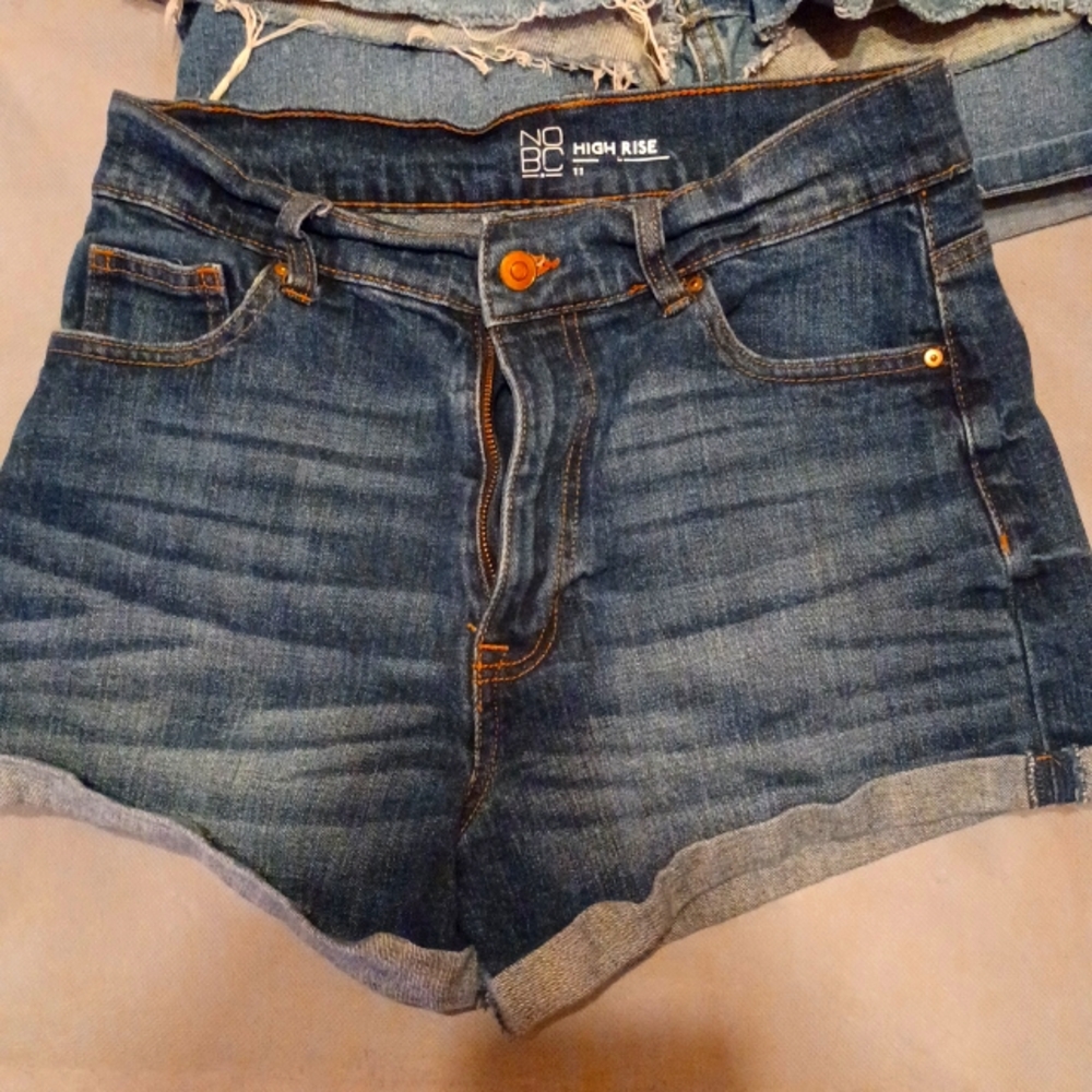 No Boundary High Rise Shorts Size 11